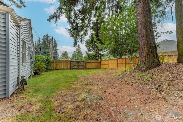 624 Madison Street, Everett, WA 98203