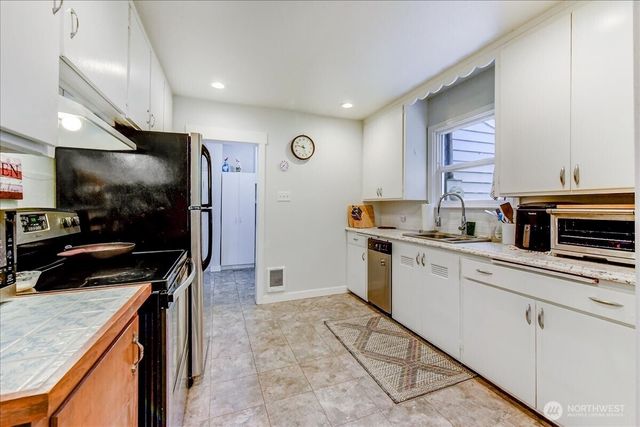 624 Madison Street, Everett, WA 98203