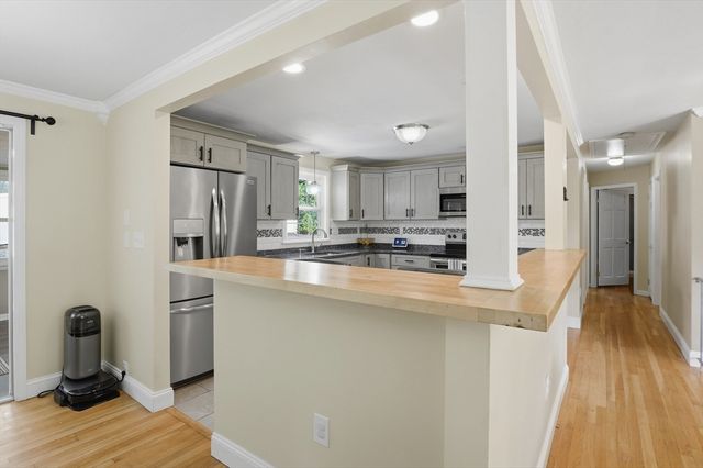 841 Grove Street Terrace, Worcester, MA 01605
