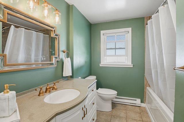 841 Grove Street Terrace, Worcester, MA 01605