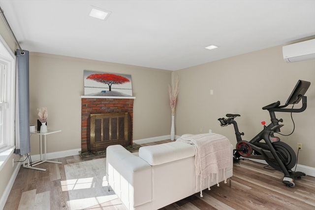 841 Grove Street Terrace, Worcester, MA 01605