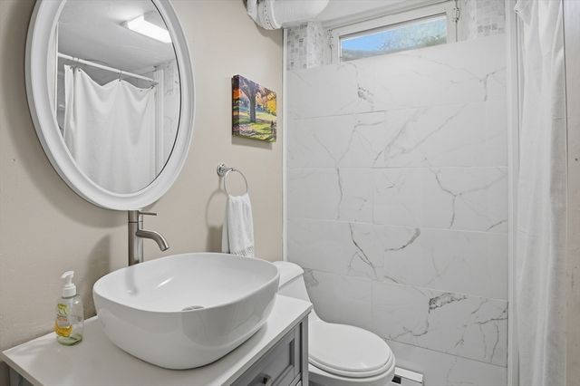 841 Grove Street Terrace, Worcester, MA 01605