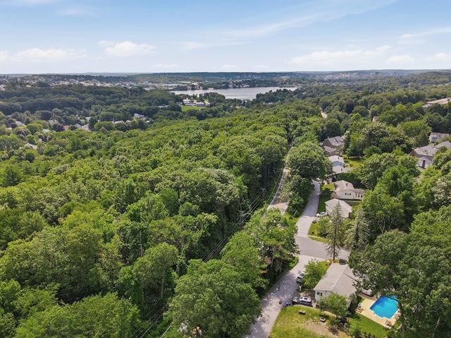 841 Grove Street Terrace, Worcester, MA 01605