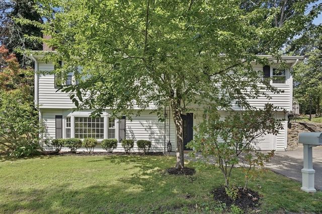 841 Grove Street Terrace, Worcester, MA 01605