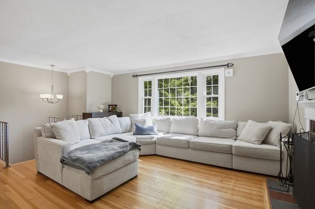841 Grove Street Terrace, Worcester, MA 01605