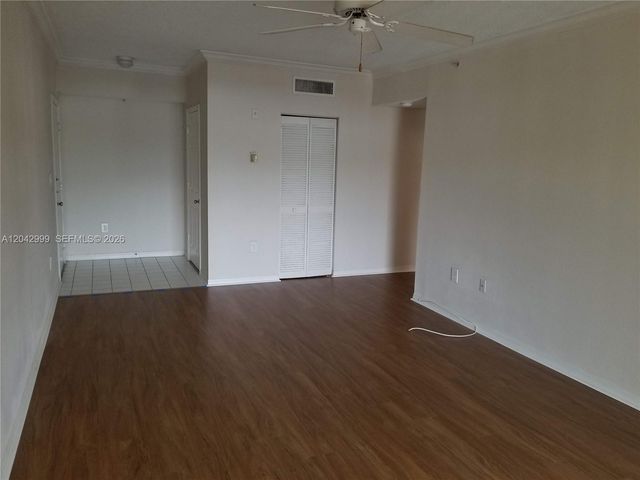 11600 SW 2nd Street 18207, Pembroke Pines, FL 33025