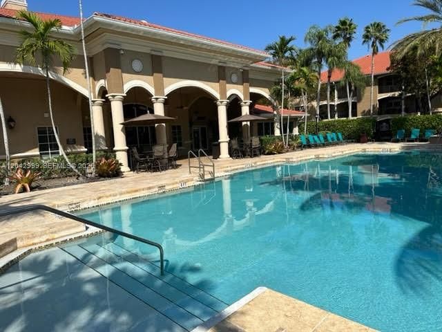 11600 SW 2nd Street 18207, Pembroke Pines, FL 33025