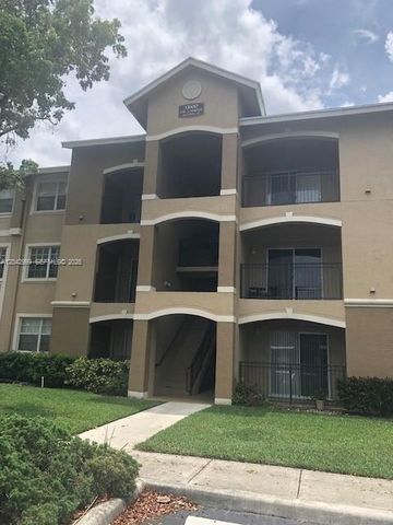 11600 SW 2nd Street 18207, Pembroke Pines, FL 33025