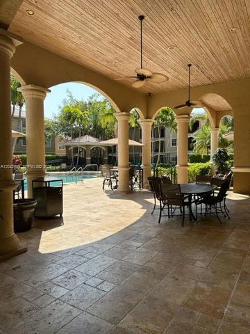 11600 SW 2nd Street 18207, Pembroke Pines, FL 33025