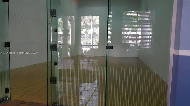 11600 SW 2nd Street 18207, Pembroke Pines, FL 33025