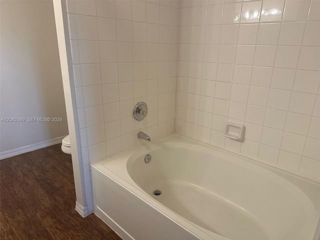 11600 SW 2nd Street 18207, Pembroke Pines, FL 33025