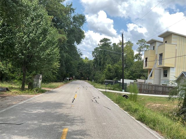 18318 Mossforest Drive, Houston, TX 77090