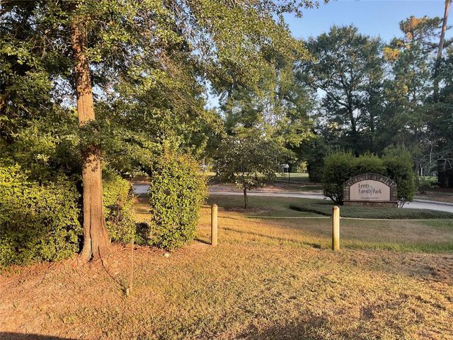 18318 Mossforest Drive, Houston, TX 77090