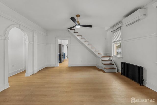 309 S 2nd Avenue S, Highland Park, NJ 08904