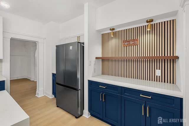 309 S 2nd Avenue S, Highland Park, NJ 08904