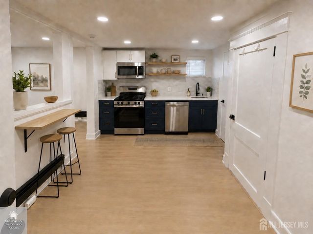 309 S 2nd Avenue S, Highland Park, NJ 08904