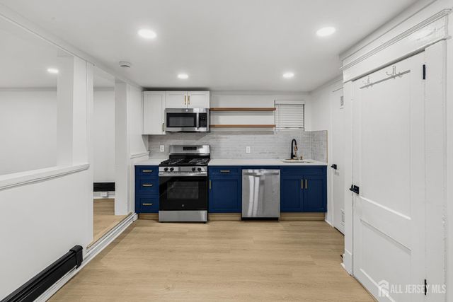 309 S 2nd Avenue S, Highland Park, NJ 08904