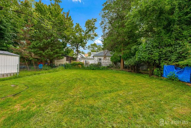 309 S 2nd Avenue S, Highland Park, NJ 08904