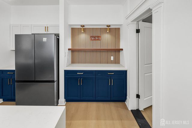 309 S 2nd Avenue S, Highland Park, NJ 08904