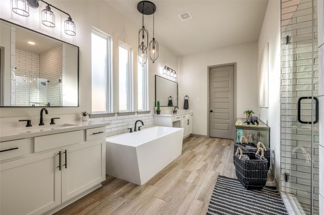 1423 Hackberry Heights Drive, Houston, TX 77406
