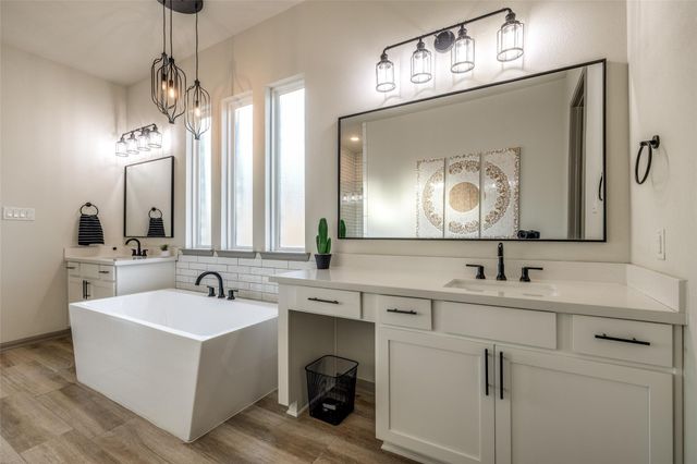 1423 Hackberry Heights Drive, Houston, TX 77406
