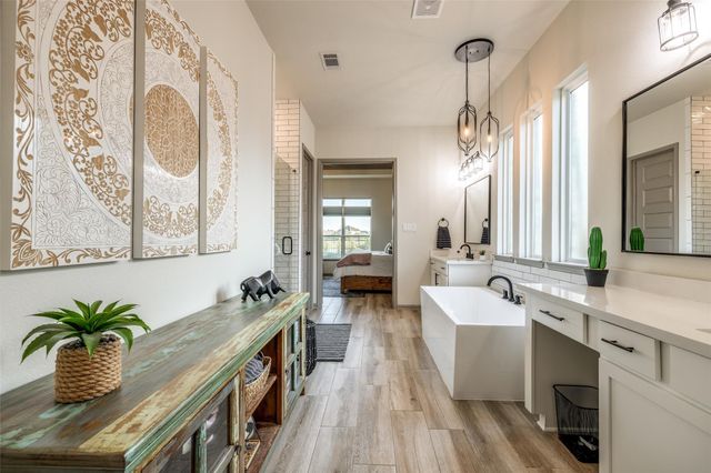 1423 Hackberry Heights Drive, Houston, TX 77406
