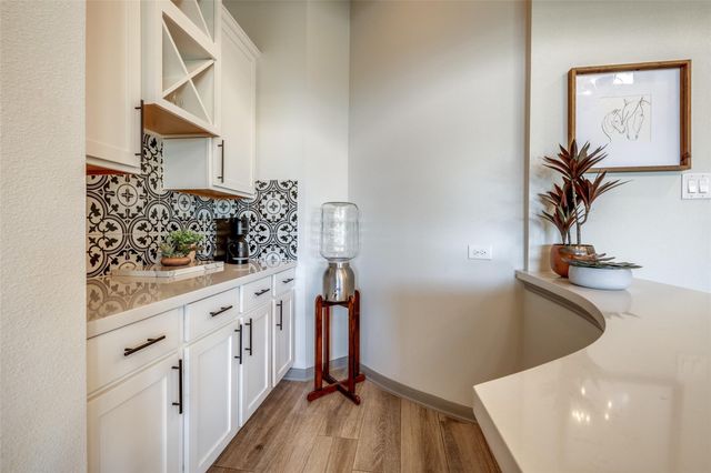 1423 Hackberry Heights Drive, Houston, TX 77406