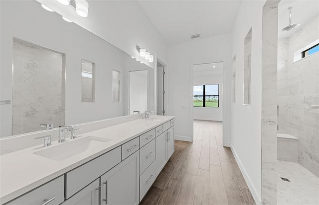 5027 GOLDEN SHORE COURT, Lakewood Ranch, FL 34211
