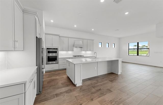 5027 GOLDEN SHORE COURT, Lakewood Ranch, FL 34211