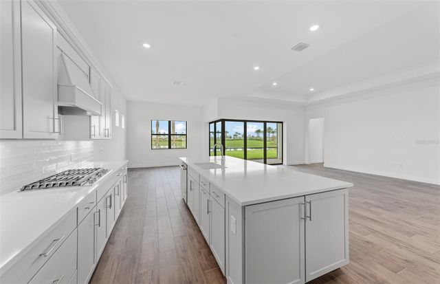 5027 GOLDEN SHORE COURT, Lakewood Ranch, FL 34211
