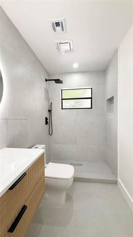 19732 NE 12th Pl, Miami, FL 33179