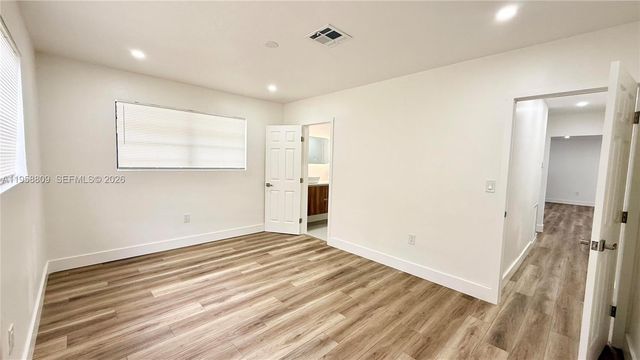 19732 NE 12th Pl, Miami, FL 33179