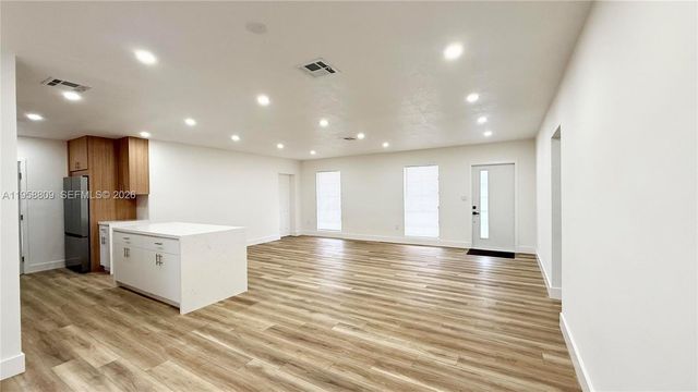 19732 NE 12th Pl, Miami, FL 33179