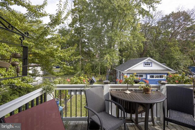 221 S EASTON RD, Glenside, PA 19038