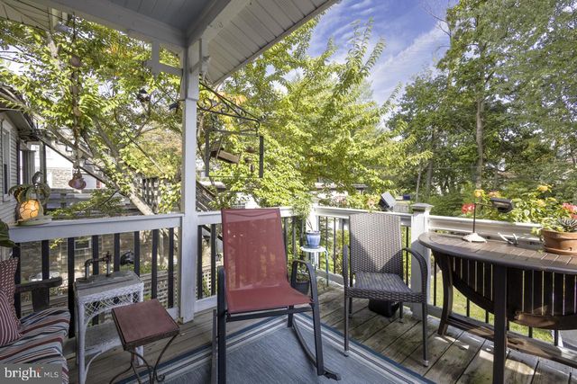 221 S EASTON RD, Glenside, PA 19038