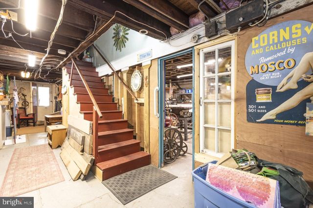 221 S EASTON RD, Glenside, PA 19038