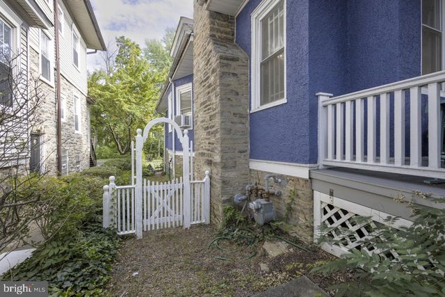 221 S EASTON RD, Glenside, PA 19038