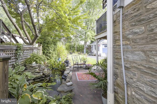 221 S EASTON RD, Glenside, PA 19038