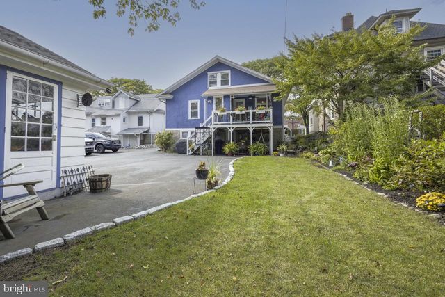 221 S EASTON RD, Glenside, PA 19038