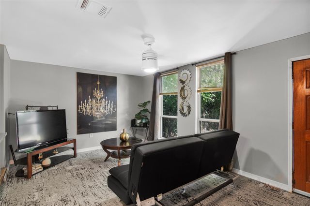 8617 Woodruff Street, Houston, TX 77012