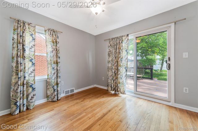 525 Helene Avenue, Royal Oak, MI 48067