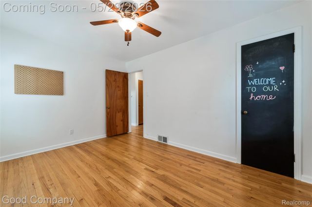 525 Helene Avenue, Royal Oak, MI 48067
