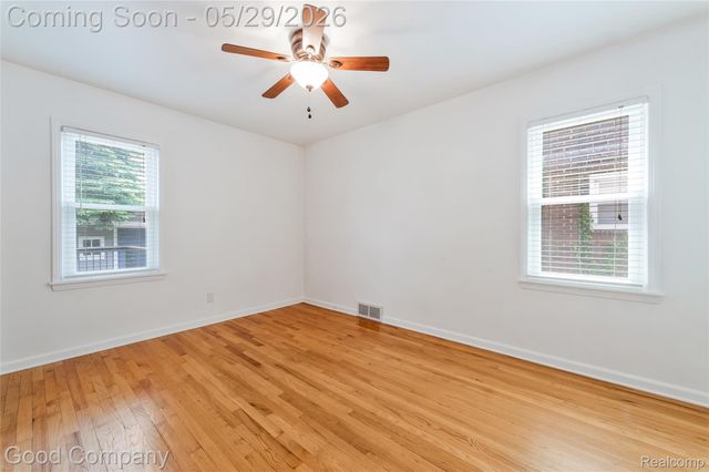 525 Helene Avenue, Royal Oak, MI 48067