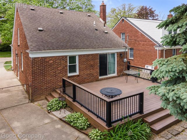 525 Helene Avenue, Royal Oak, MI 48067