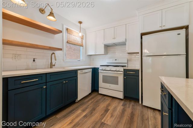525 Helene Avenue, Royal Oak, MI 48067