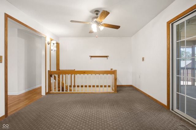 852 Knollwood Drive, Columbus, IN 47203