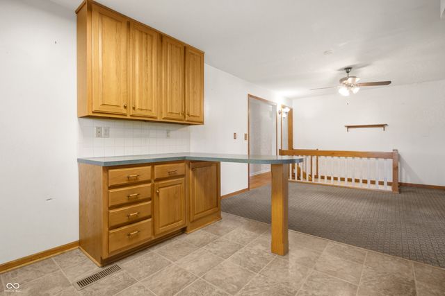 852 Knollwood Drive, Columbus, IN 47203