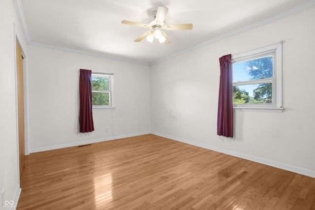 852 Knollwood Drive, Columbus, IN 47203