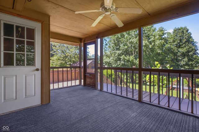 852 Knollwood Drive, Columbus, IN 47203