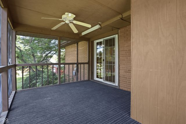 852 Knollwood Drive, Columbus, IN 47203